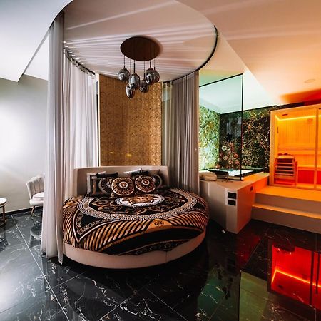 Versace Luxury Room Корлеоне Экстерьер фото