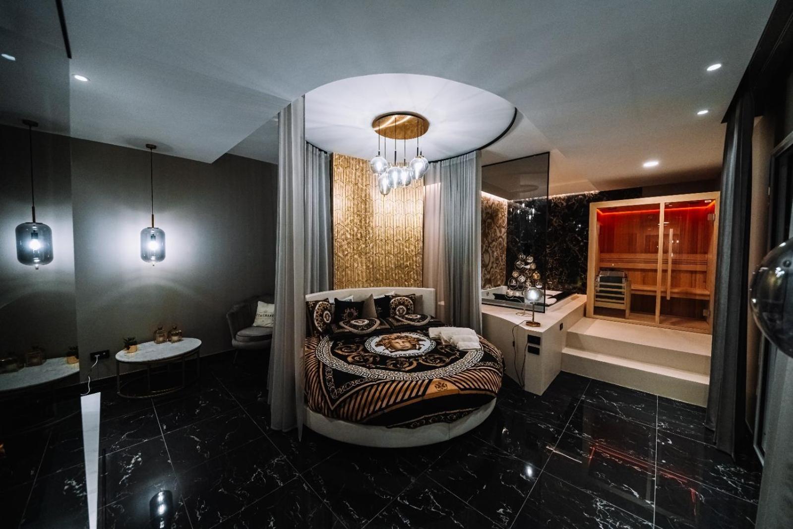 Versace Luxury Room Корлеоне Экстерьер фото